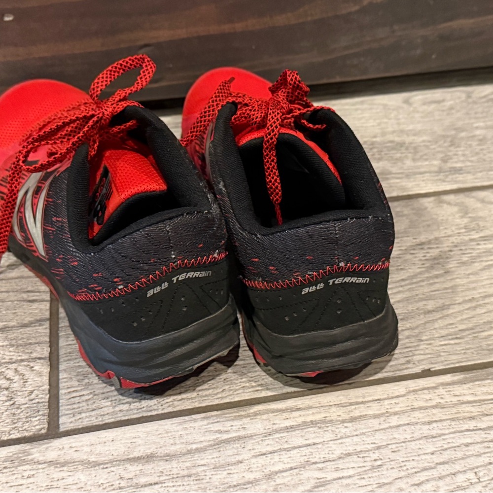 New Balance shoes 690 v2 Red and Black Trail Runners size 9 4E wide - Picture 4 of 6